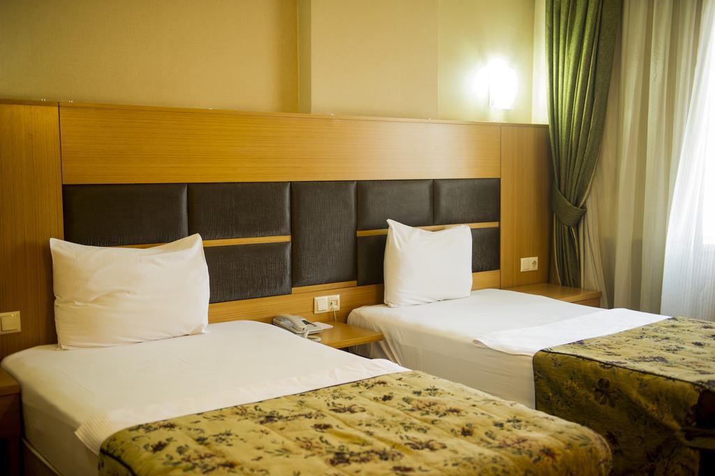 โปลัต เอลิต โฮเต็ล Hotel อาดานา ห้อง รูปภาพ