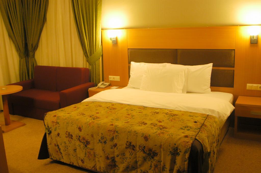 โปลัต เอลิต โฮเต็ล Hotel อาดานา ห้อง รูปภาพ