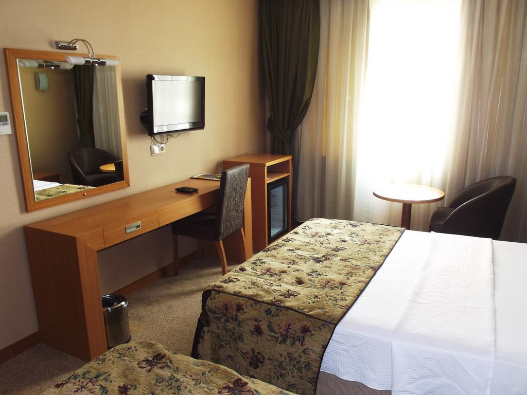 โปลัต เอลิต โฮเต็ล Hotel อาดานา ห้อง รูปภาพ