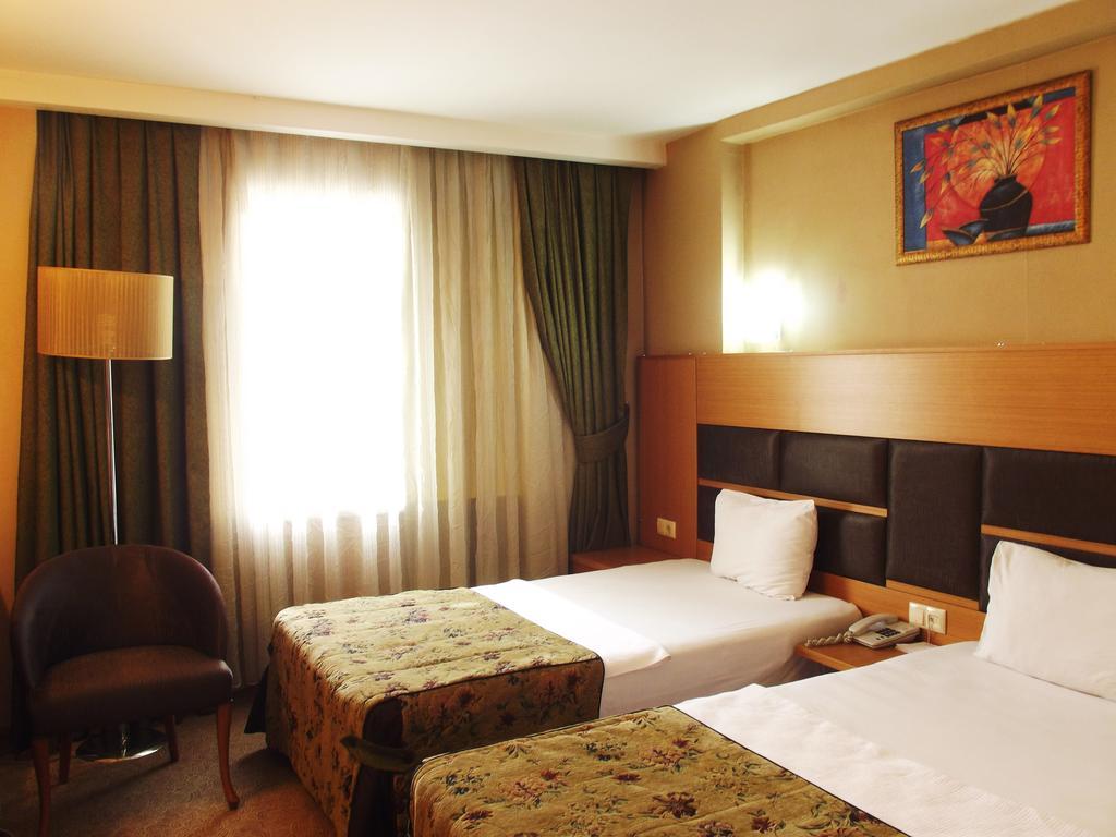 โปลัต เอลิต โฮเต็ล Hotel อาดานา ห้อง รูปภาพ